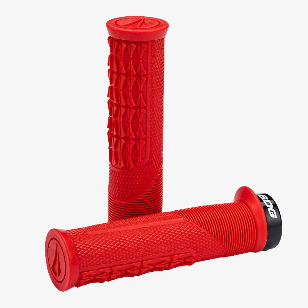 SDG OPEN CORE THRICE-grepp 136 mm Röd