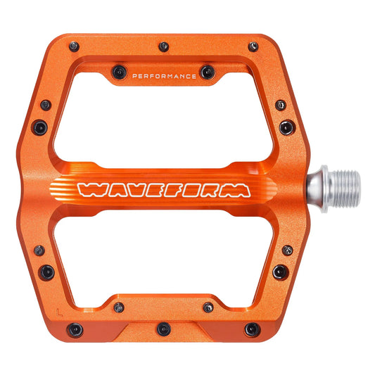 WOLF TOOTH WAVEFORM PERFORMANCE platta pedaler, orange