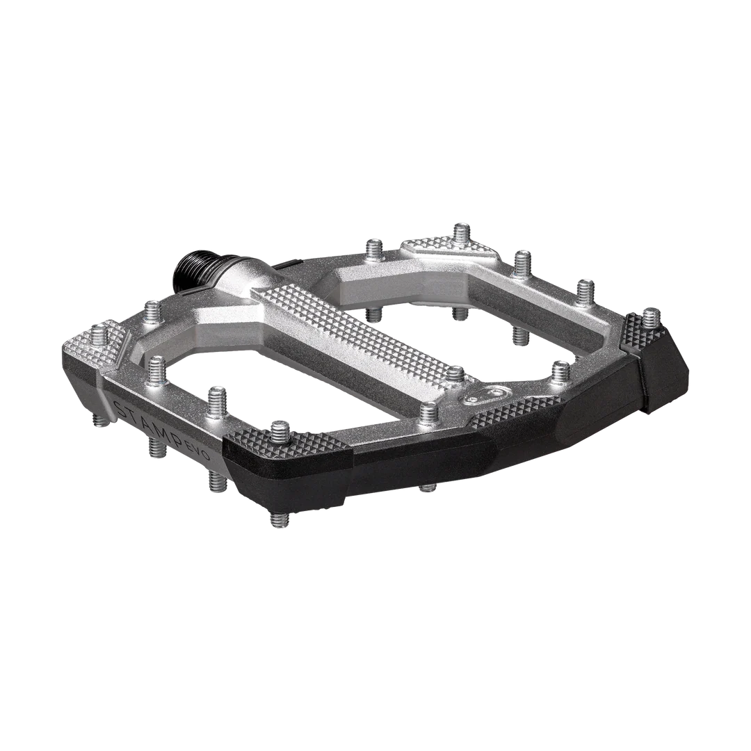 CRANKBROTHERS STAMP EVO Små platta pedaler Silver