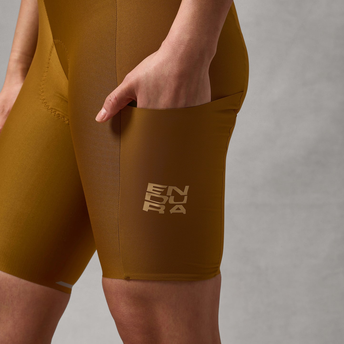 Dam ENDURA ALLTRACK RIDE Bib Short i brons
