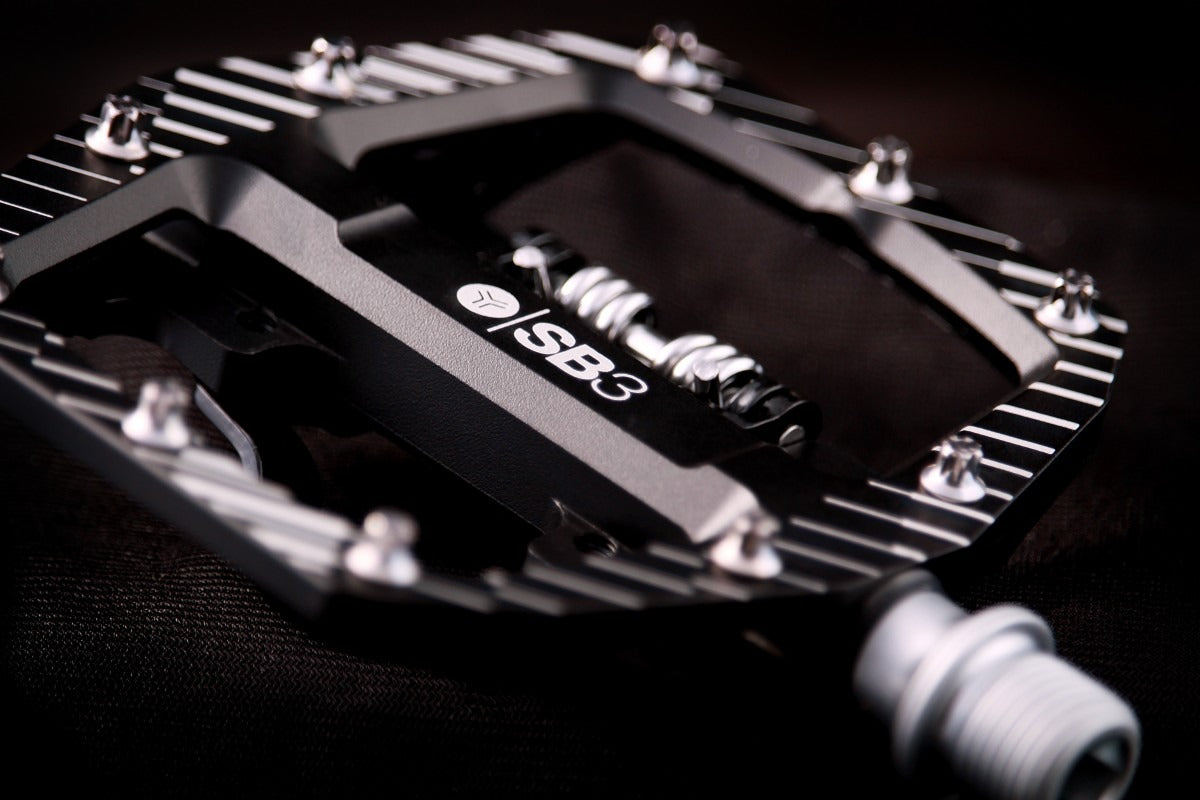 SB3 KROMA halvautomatiska pedaler Svart