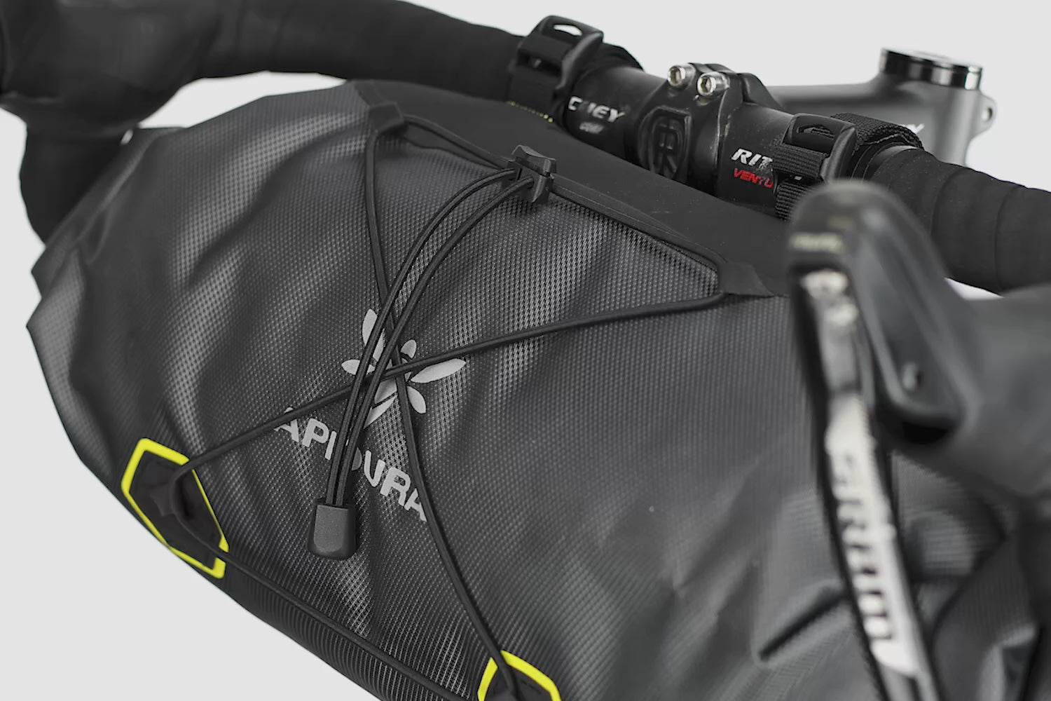 Handlebar bag APIDURA EXPEDITION HANDLEBAR PACK 9 L Black