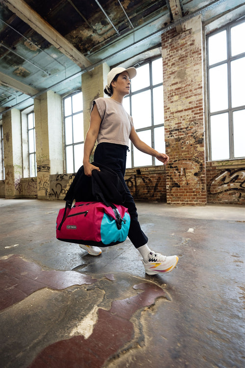 Travel Duffle Bag ORTLIEB DUFFLE LITE Cyber Blue/Pink