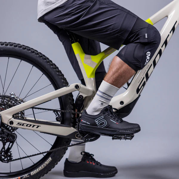 EVOC PROTECTOR LS FLEX LITE knee pads