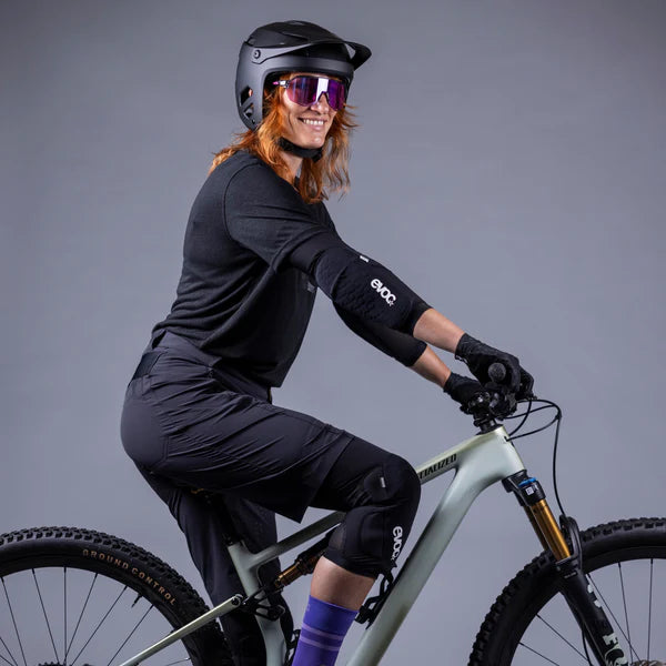 EVOC PROTECTOR LS FLEX LITE knee pads