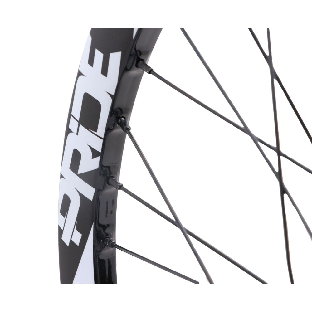 Hjulpar PRIDE 20" (406mm) Kolfiberfälg Wave Gloss White Control V2 Disc Axlar 20/15mm Svart/Vit