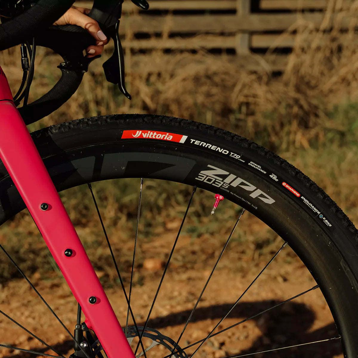 VITTORIA Terreno T70 Coarse loose 700x40c Gravel Endurance G2.0 Tubeless Ready Soft Black Q2 2025 tire