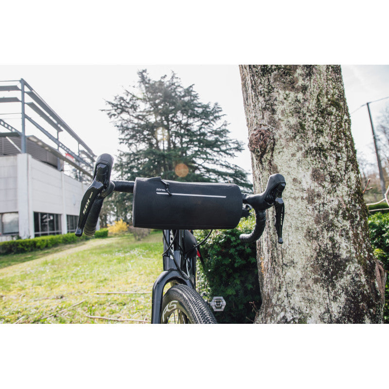 ZEFAL Z-ADVENTURE AERO F2 2,5L styrväska Svart